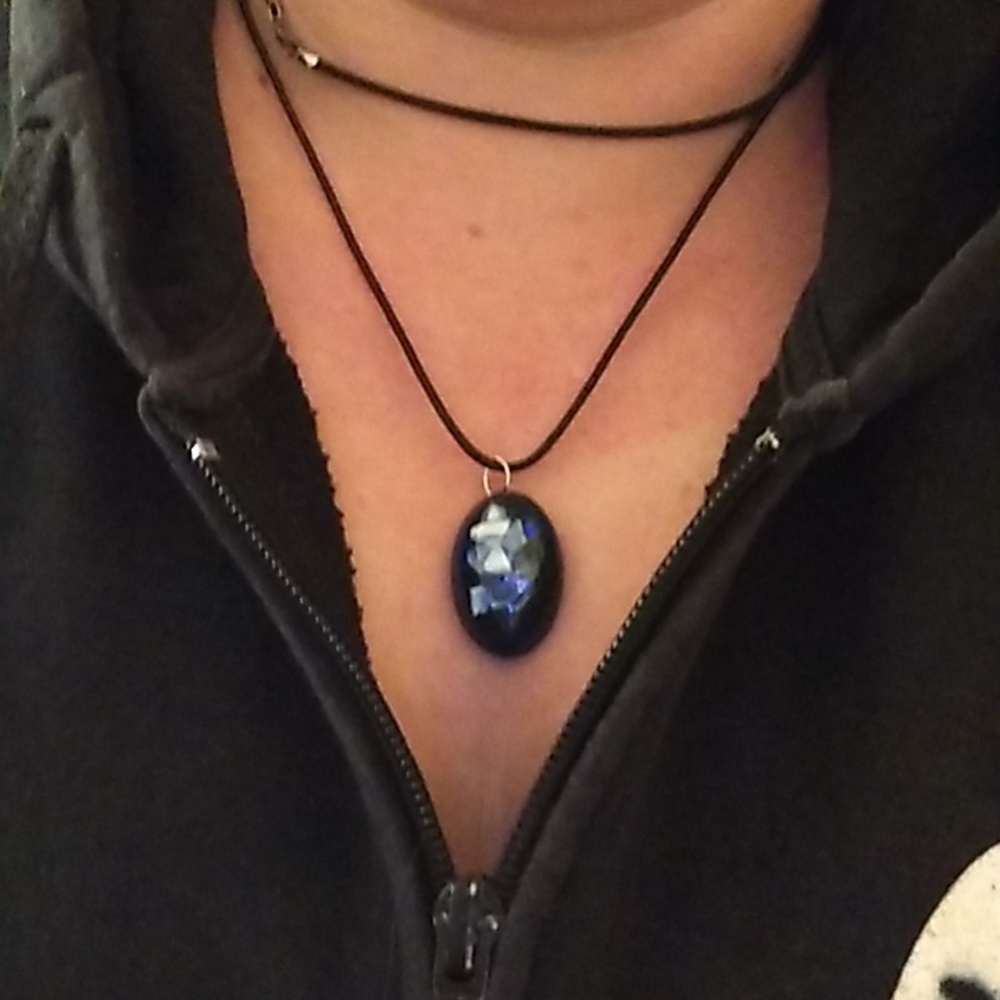 Crystal necklaces for promoting energy to your day